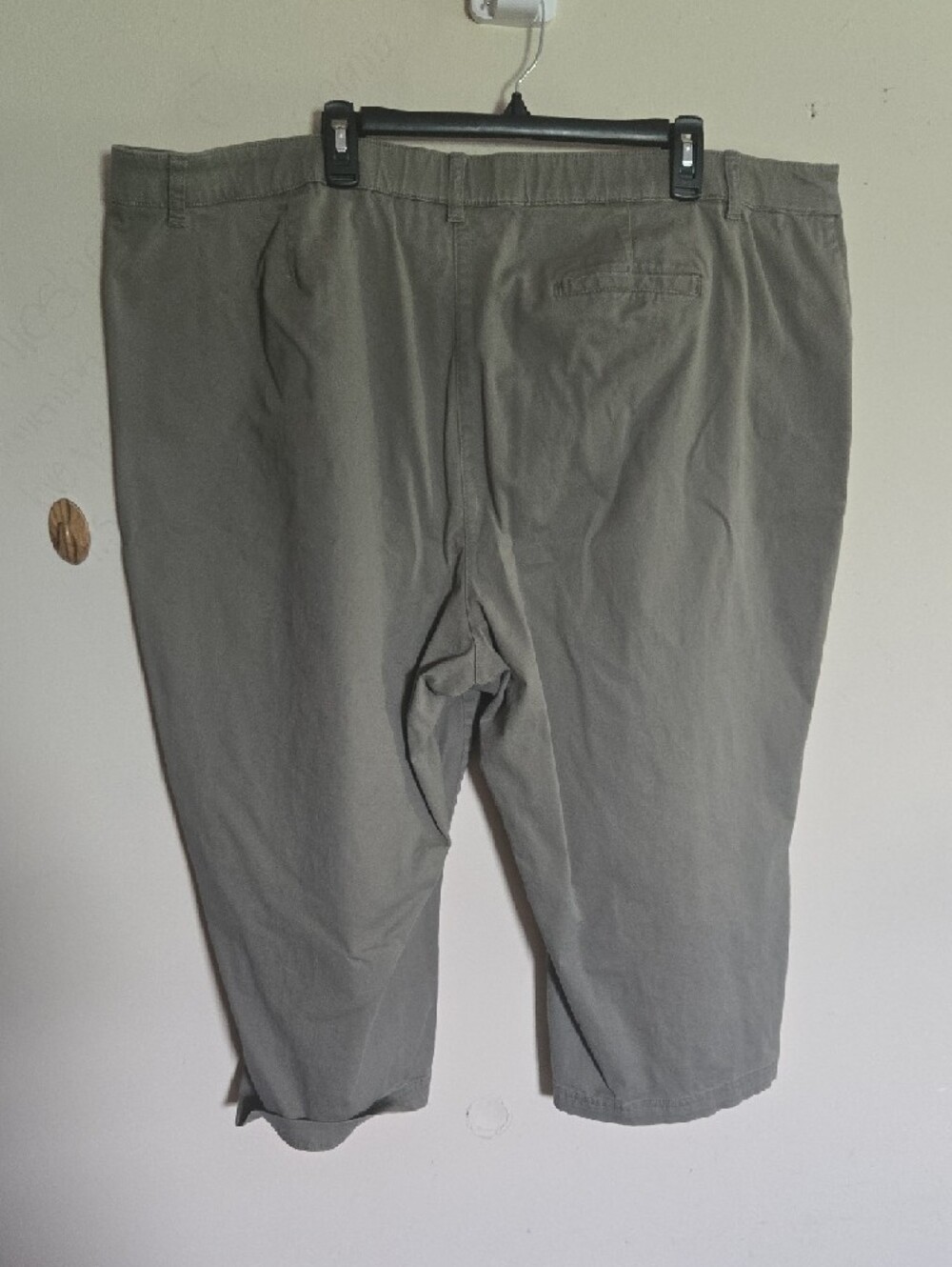 PA19 Karen Scott Button Cuff Olive Green Capris Sz 24W Zip Fly Pockets Stretch - Picture 5 of 10